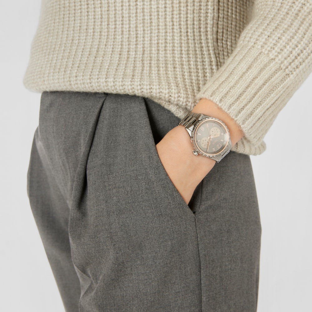 Reloj anal&oacute;gico multifunci&oacute;n con brazalete de acero y acero IP rosado T-Bear