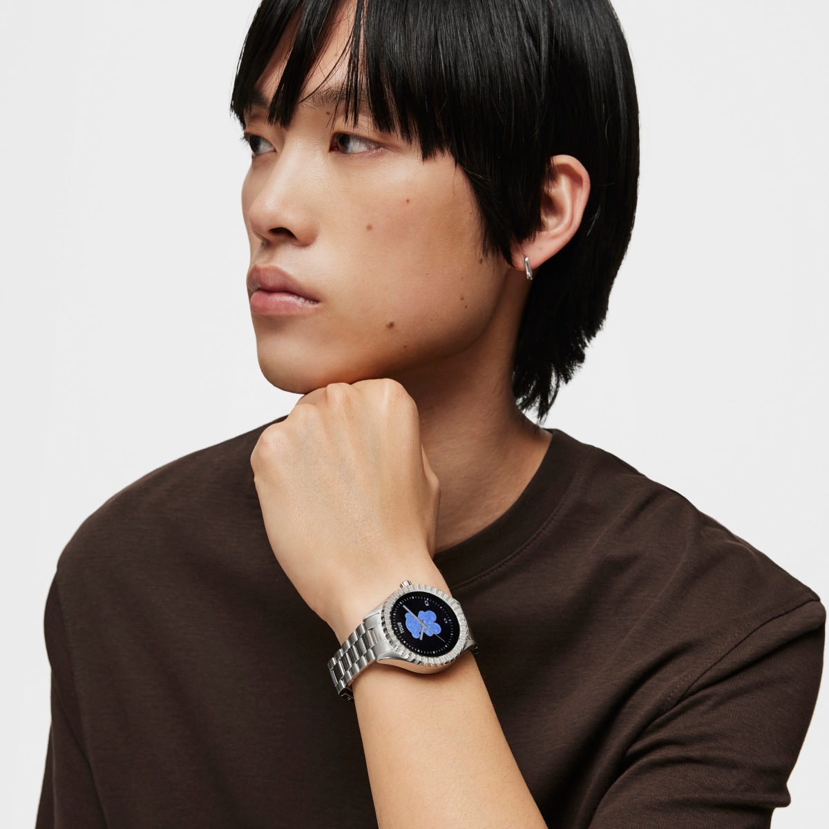 T-Bear Connect Smartwatch with steel wristband