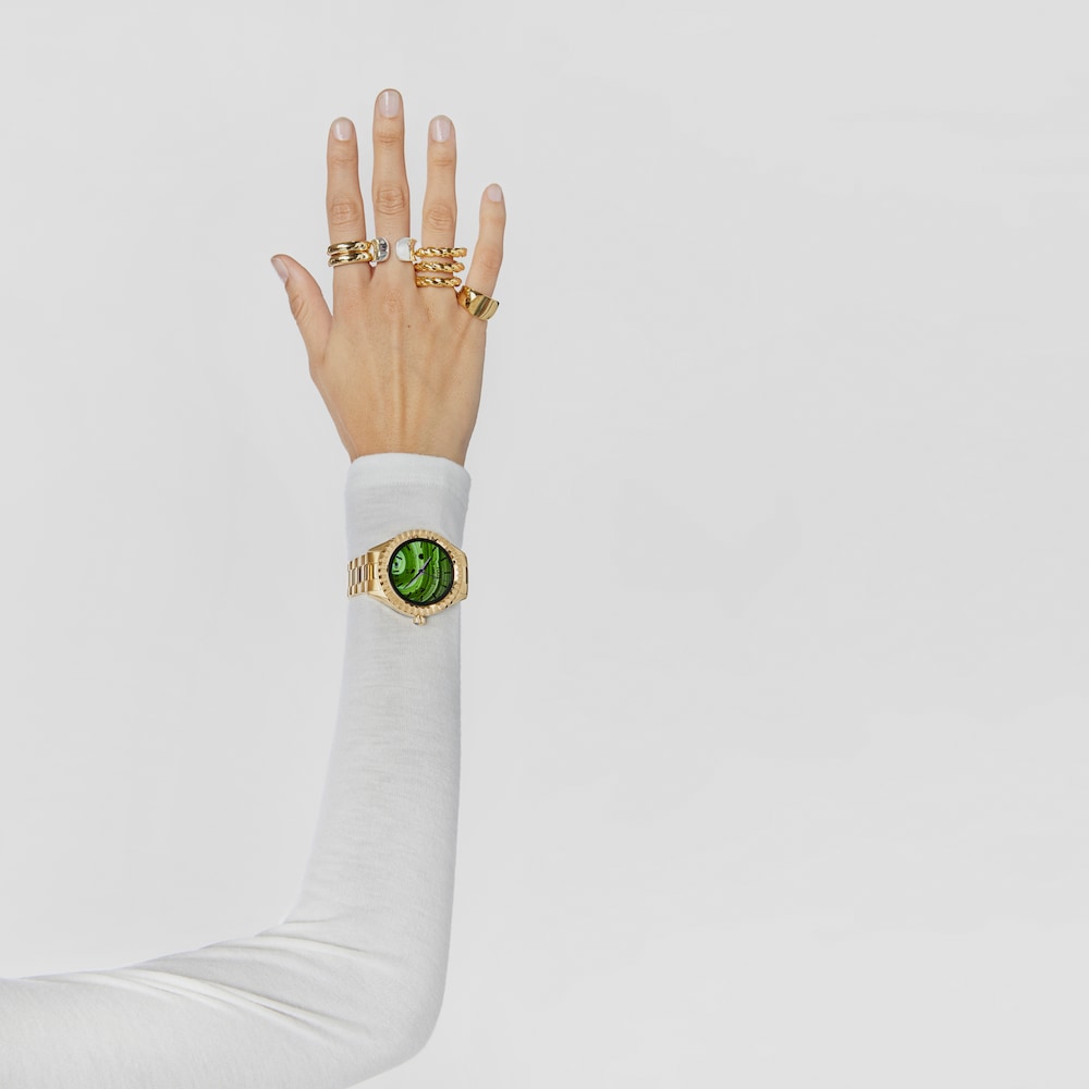 Reloj smartwatch con brazalete de acero IP dorado T-Bear Connect