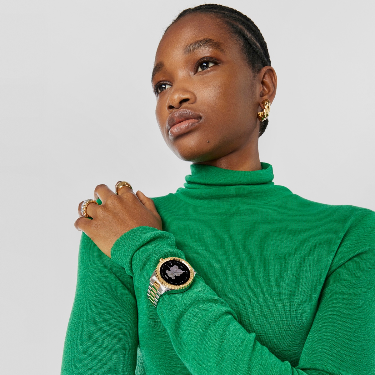T-Bear Connect Smartwatch with steel and gold-colored IP steel wristband