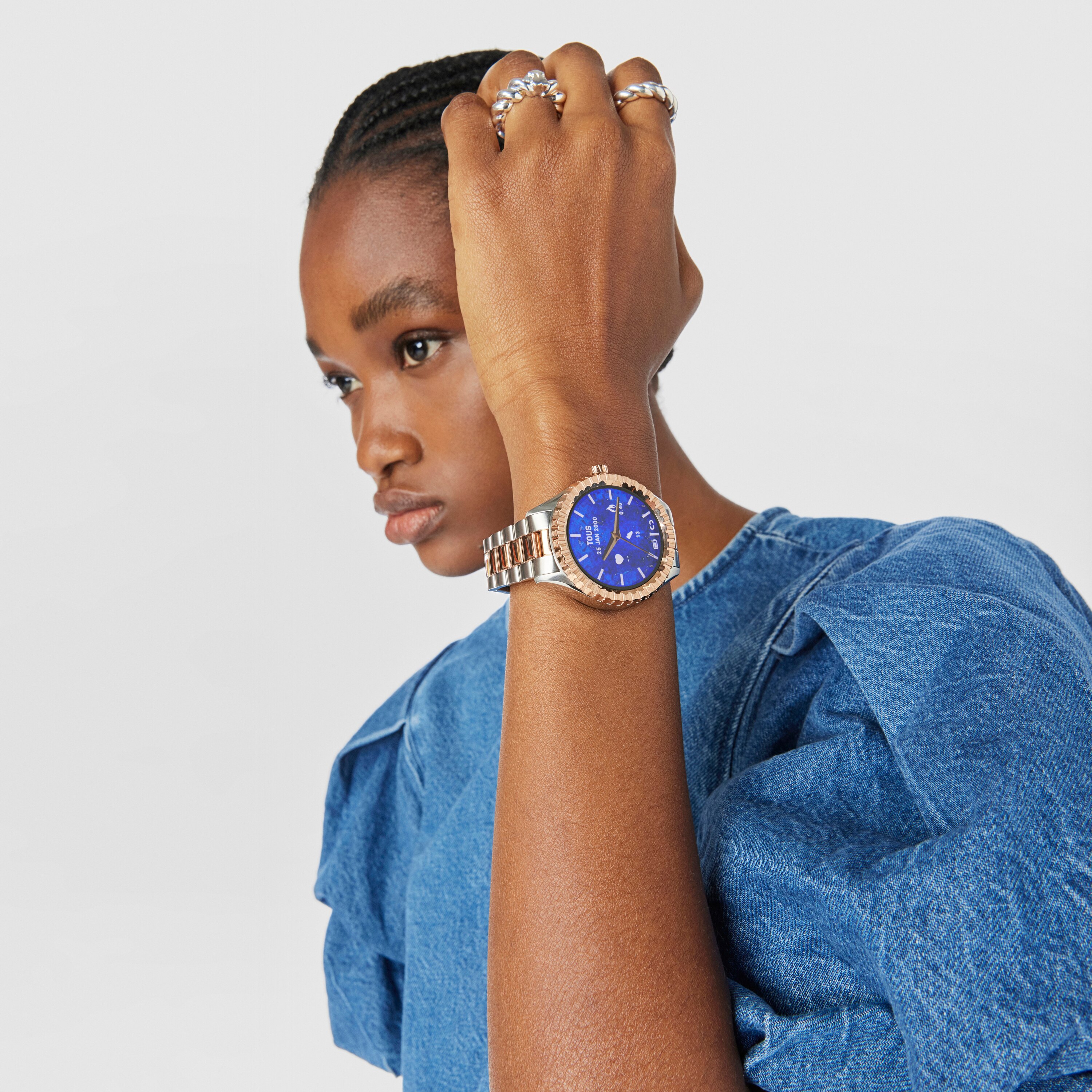 T-Bear Connect Smartwatch with steel and pink-colored IP steel wristband