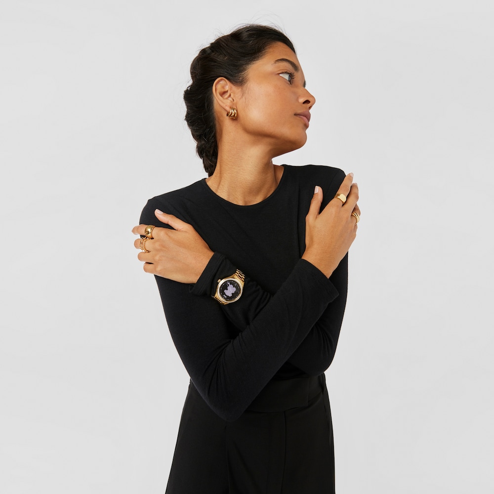 Reloj smartwatch con brazalete de acero IP dorado y zirconias blancas T-Shine Connect