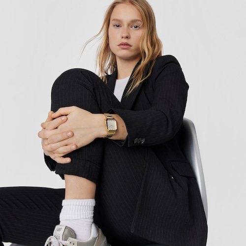 Reloj analógico con brazalete de acero IPG dorado Karat Squared