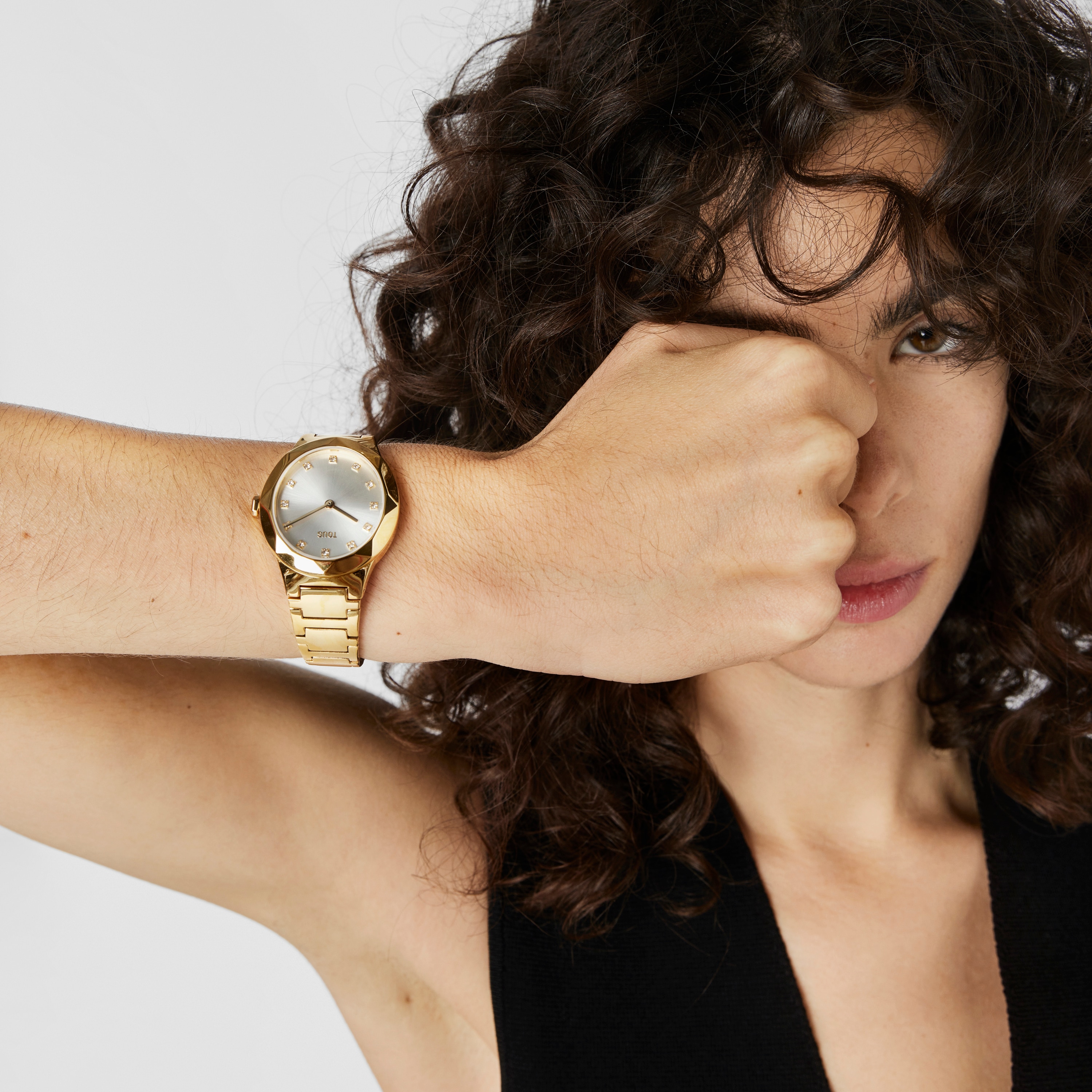 Reloj analógico con brazalete de acero IPG dorado Karat Oval