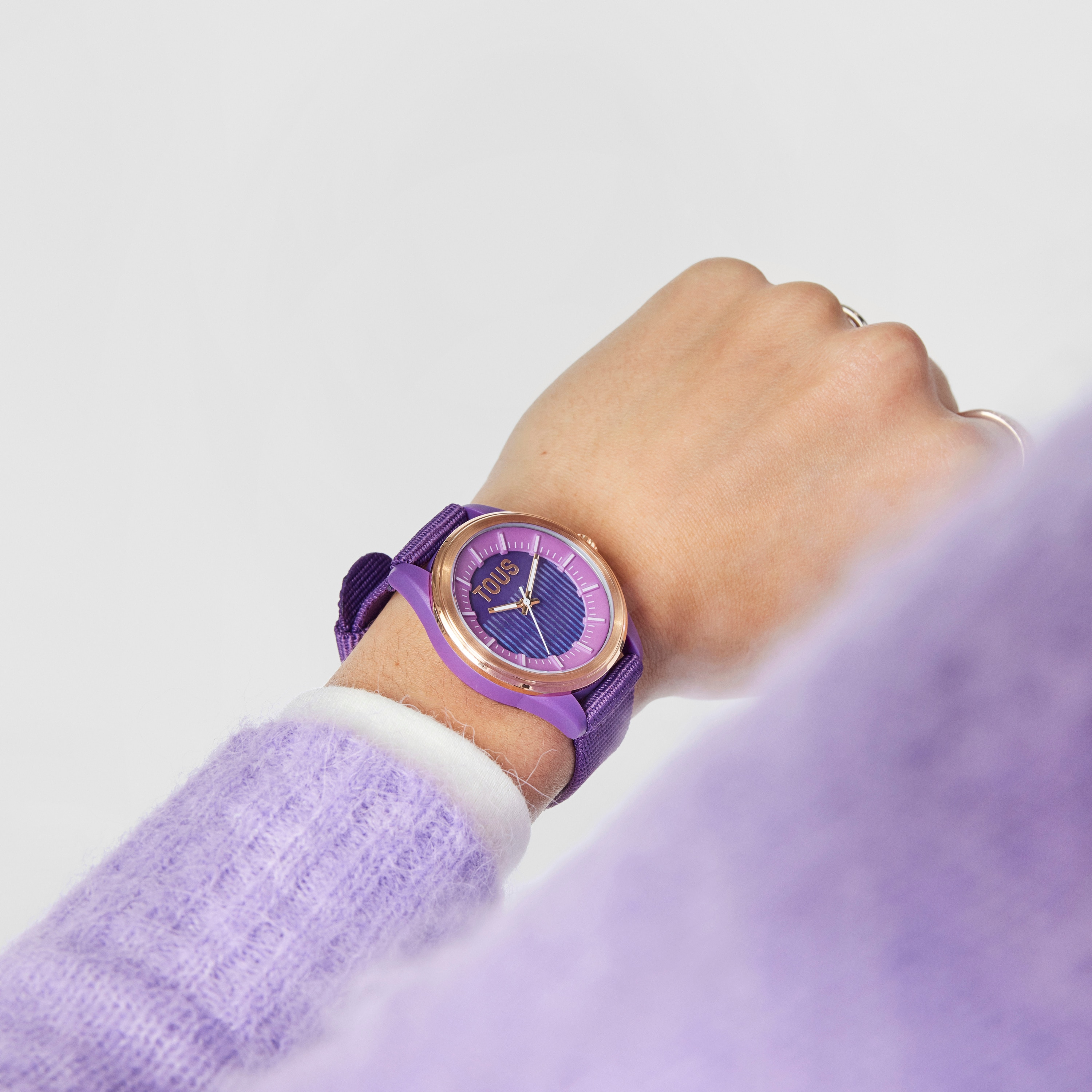 Purple solar-powered Analogue watch Vibrant Sun image number 5