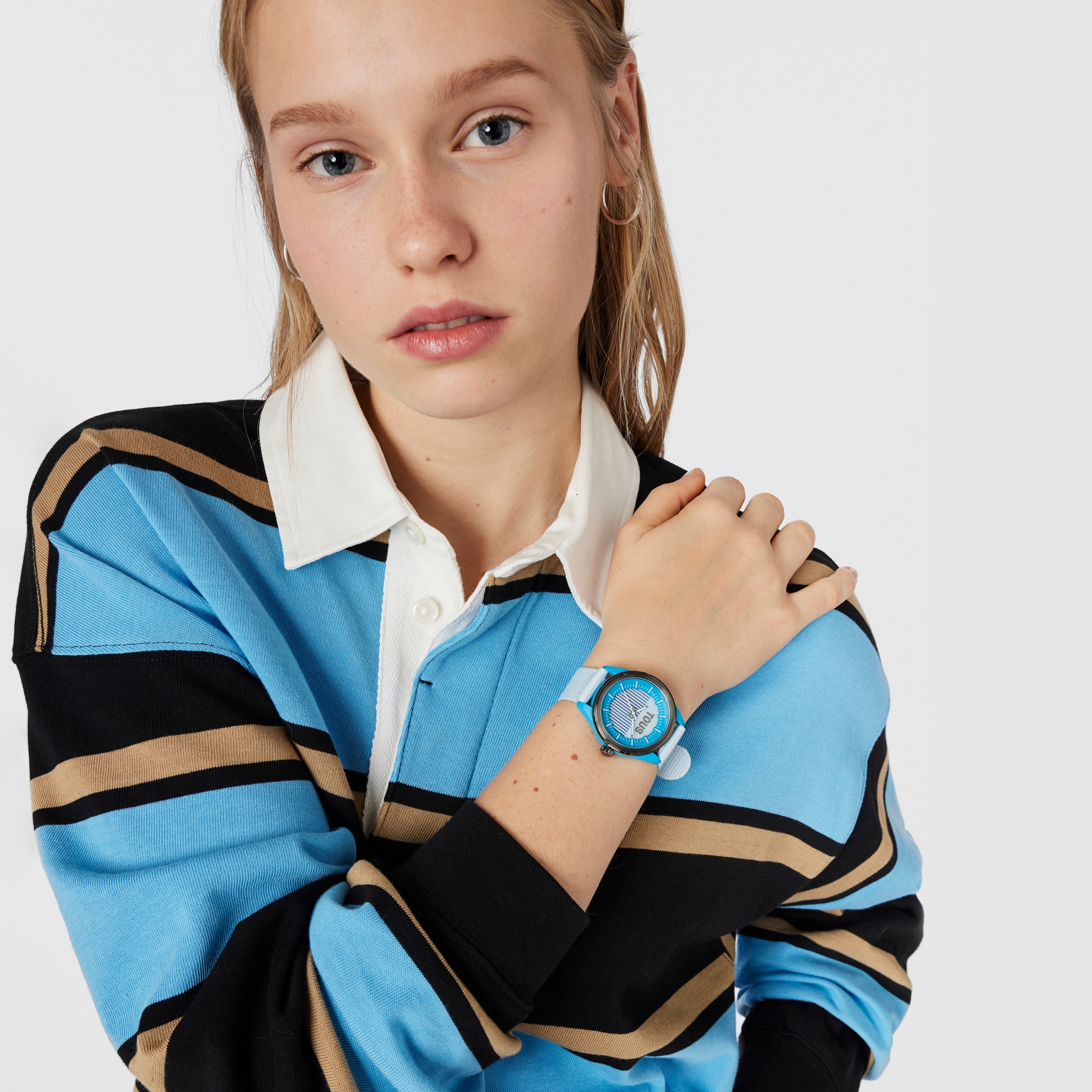 Sky blue solar-powered Analogue watch Vibrant Sun