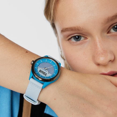 Sky blue solar-powered Analogue watch Vibrant Sun