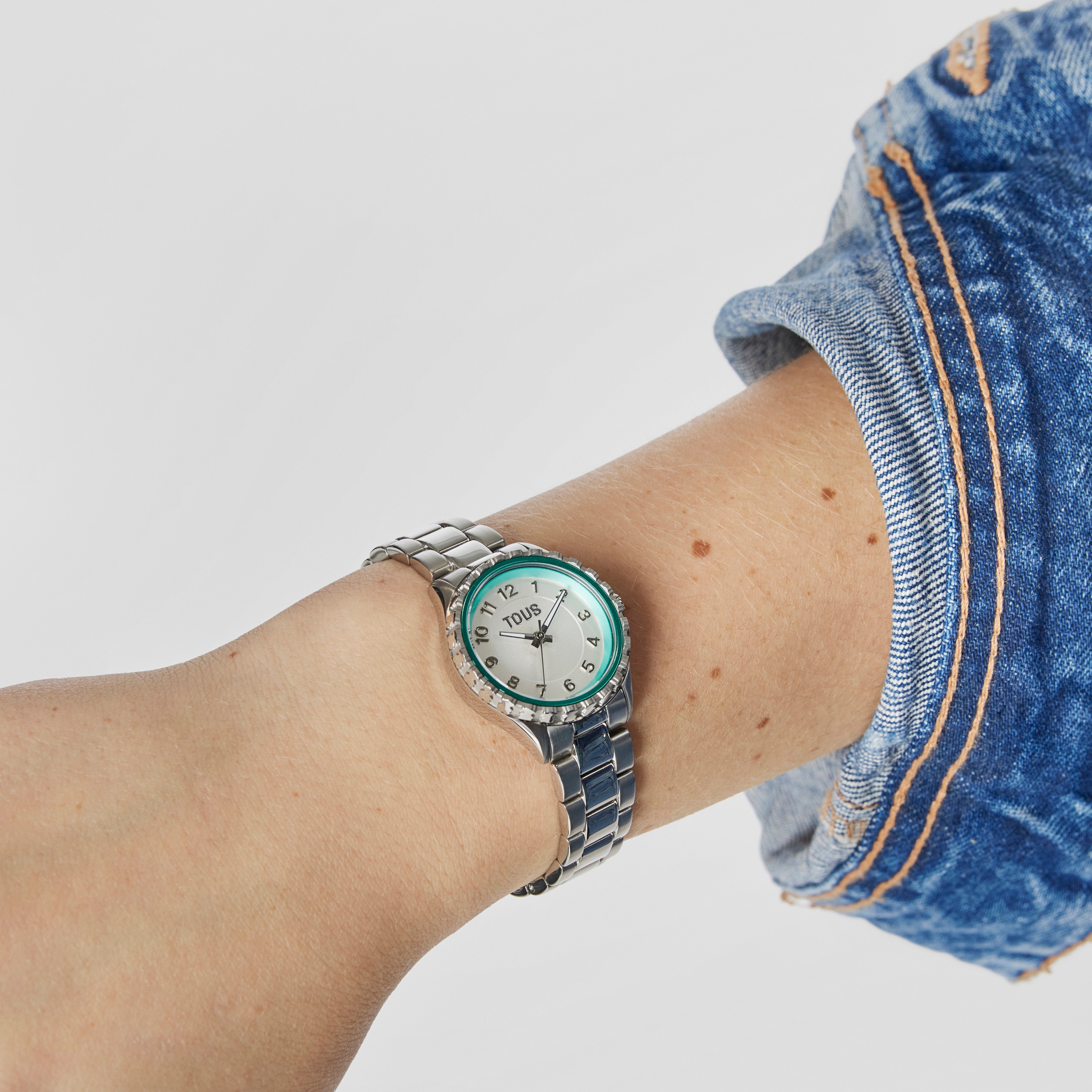 Analogue watch with steel wristband and mint green aluminum inner bezel Mini T-Bear