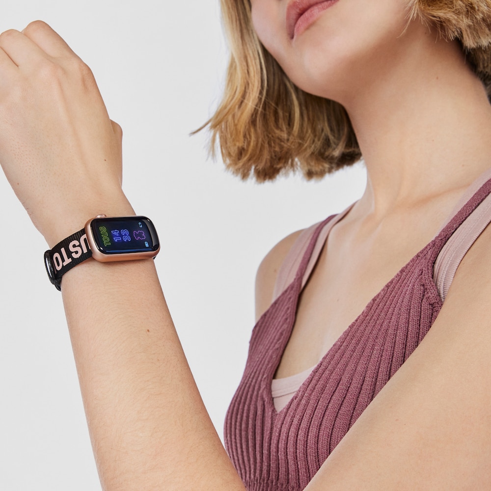Reloj smartwatch con correa de nylon y correa de silicona rosa palo T-Band image number 6