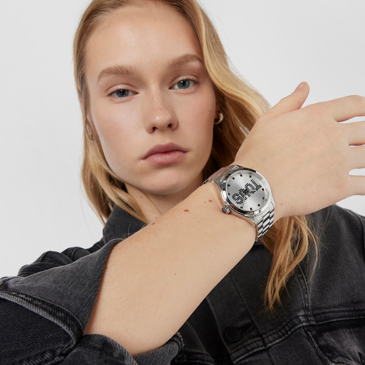 Analogue watch with steel wristband and crystals T-Logo