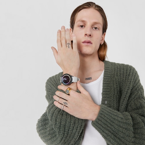 Relógio Samsung Galaxy Watch 5 Pro X TOUS smartwatch em titânio cinzento com banda de silicone preta