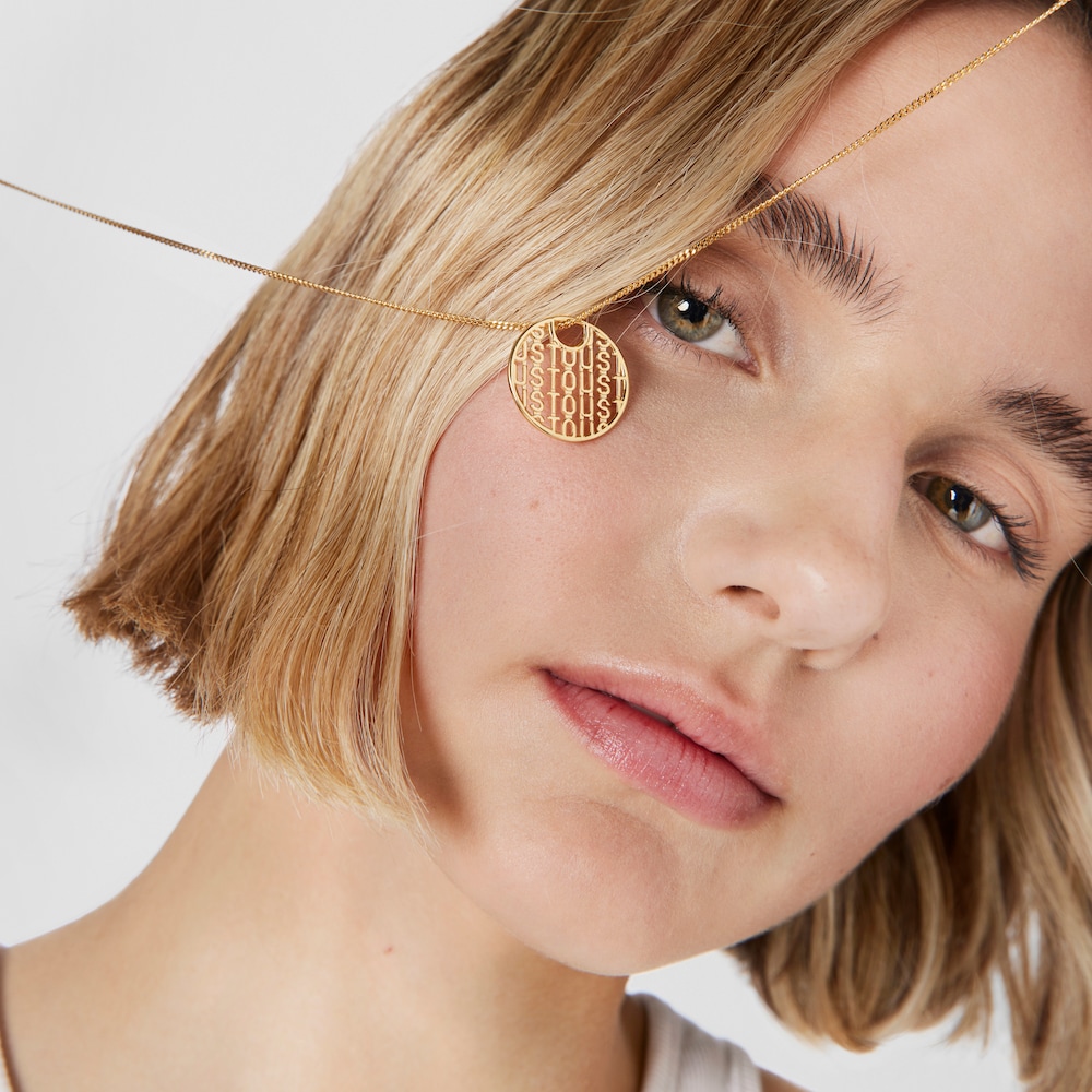 Collar con ba&ntilde;o de oro 18 kt sobre plata Logo