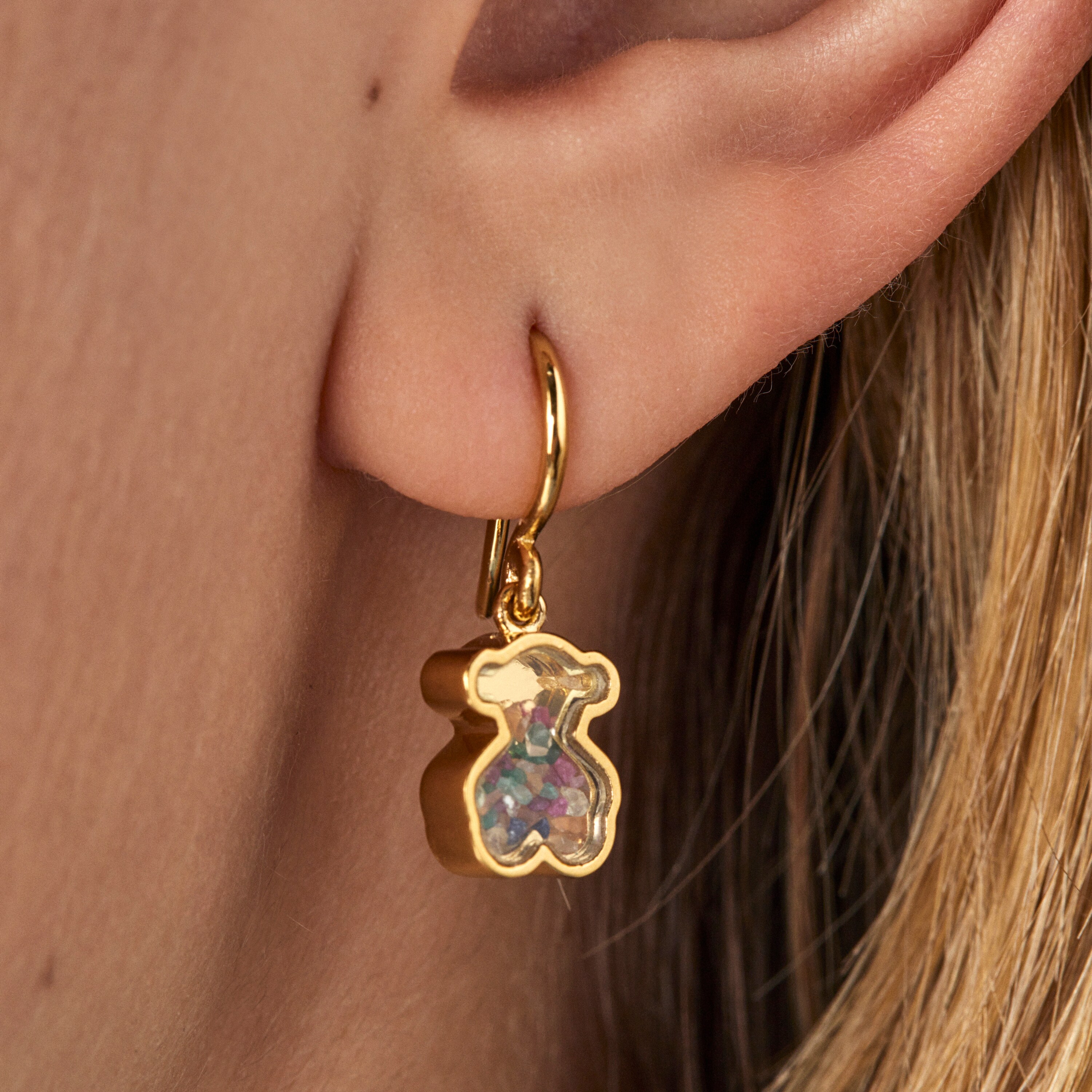Pendientes con baño de oro 18 kt sobre plata y gemas Areia