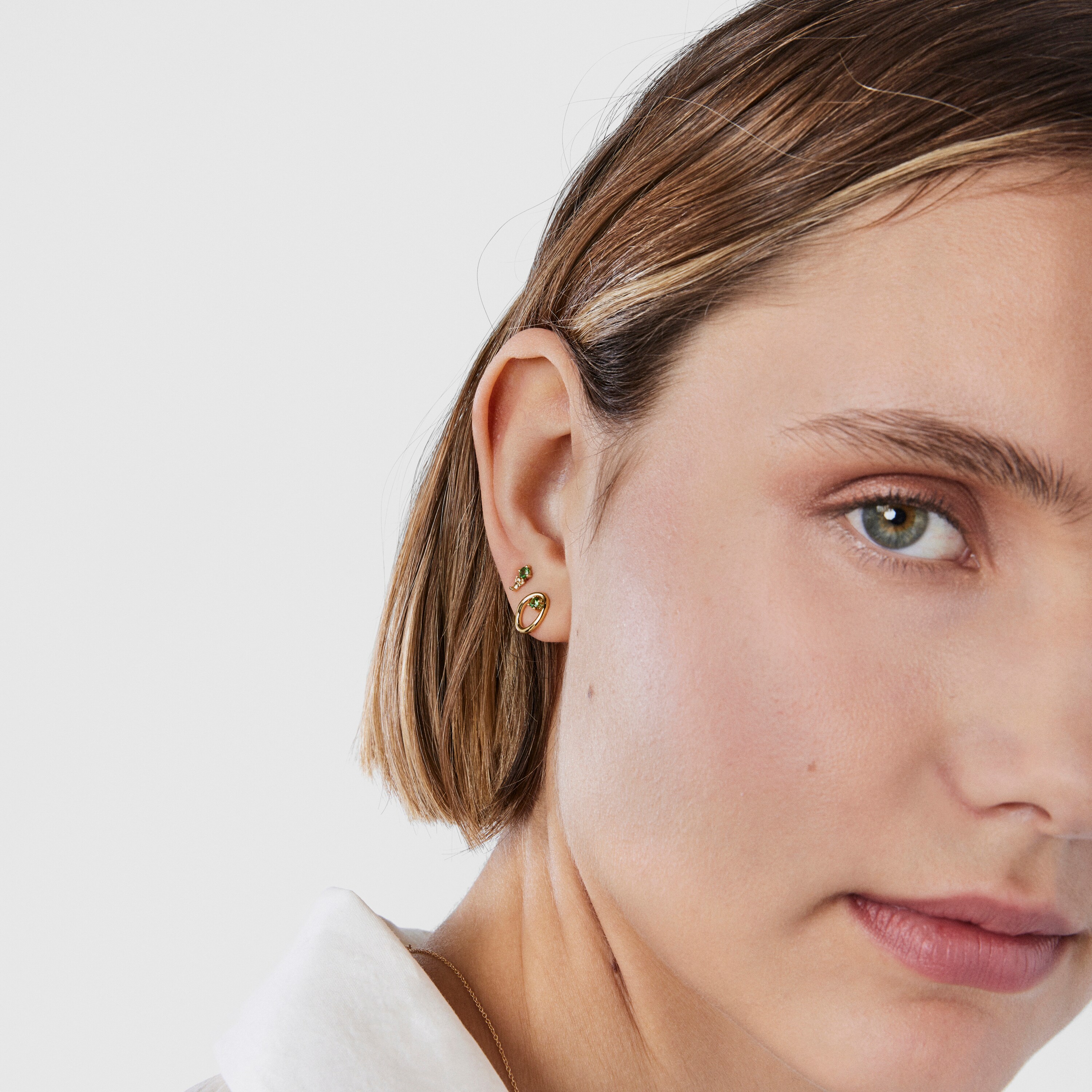 TOUS Hav earrings in gold with tsavorite gems