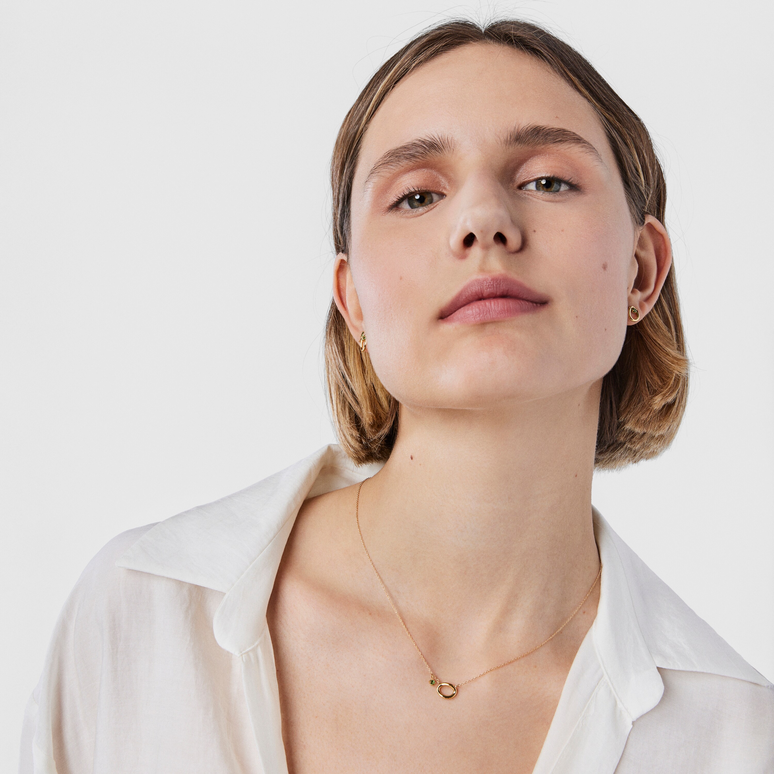 TOUS Hav earrings in gold with tsavorite gems