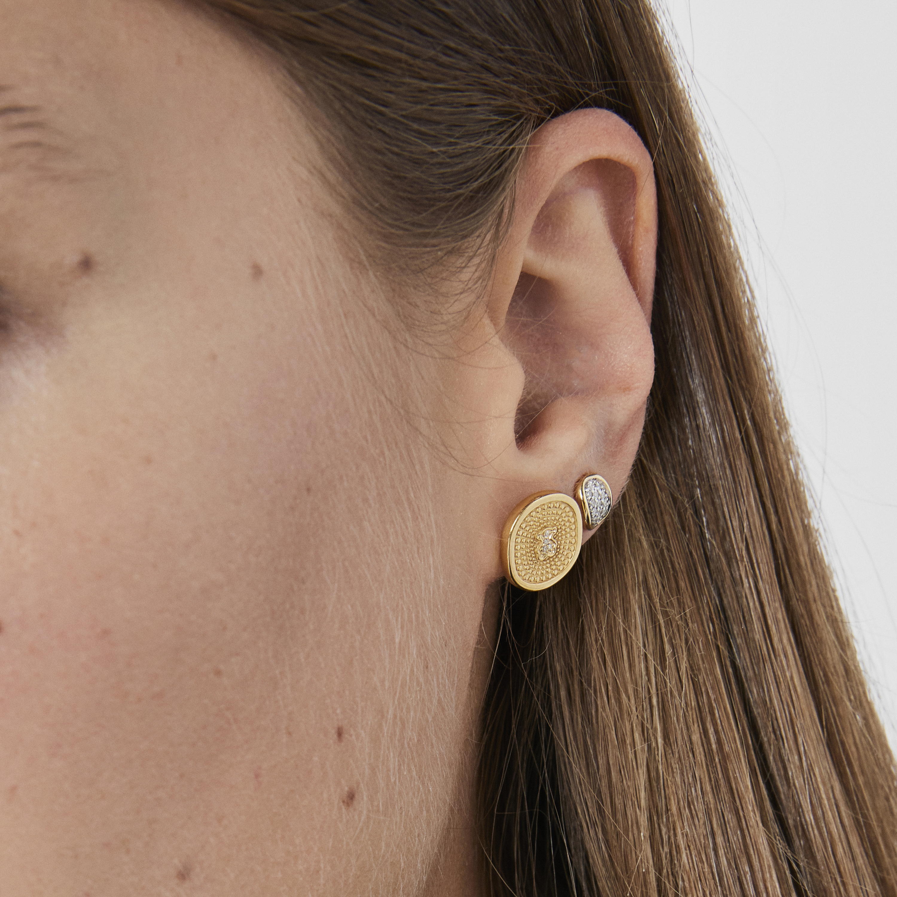 Gold Oursin Earrings with 0.02ct diamonds | TOUS