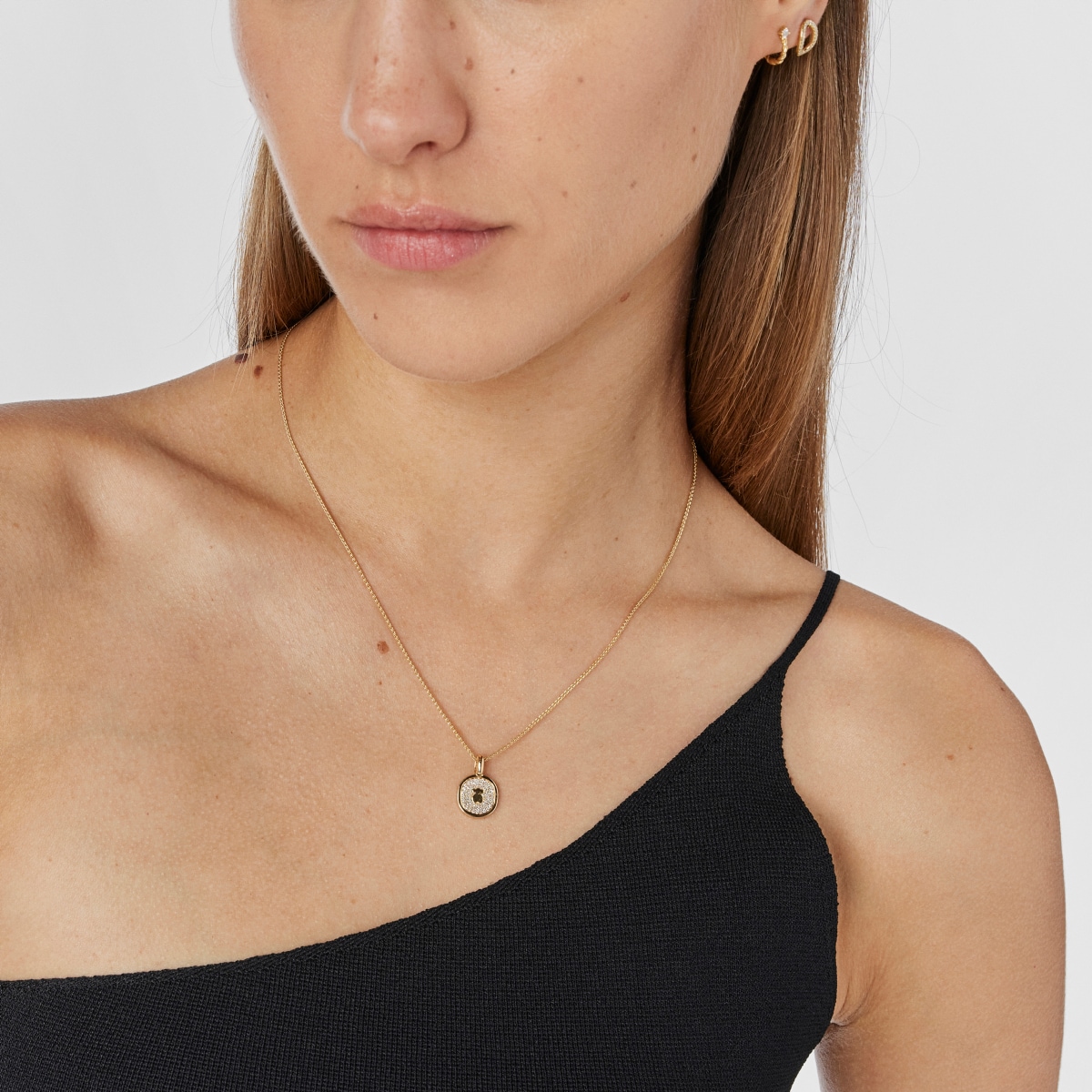 Gold Oursin Pendant with 0,21ct diamonds image number 4