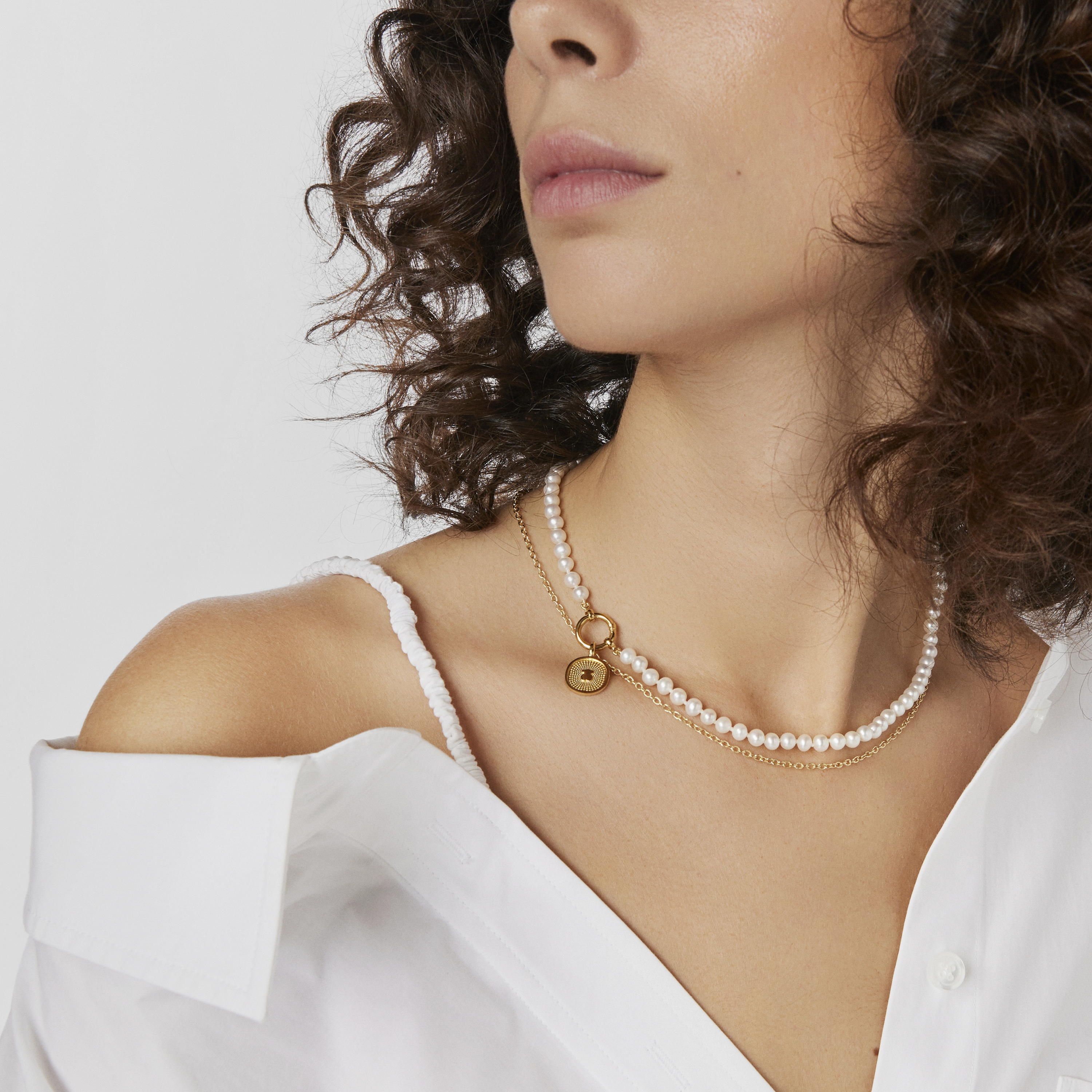 18K solid gold Oursin Pendant