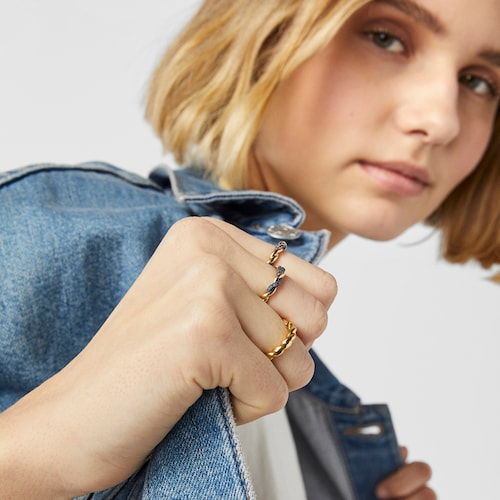 Anel Twisted em ouro e safira azul