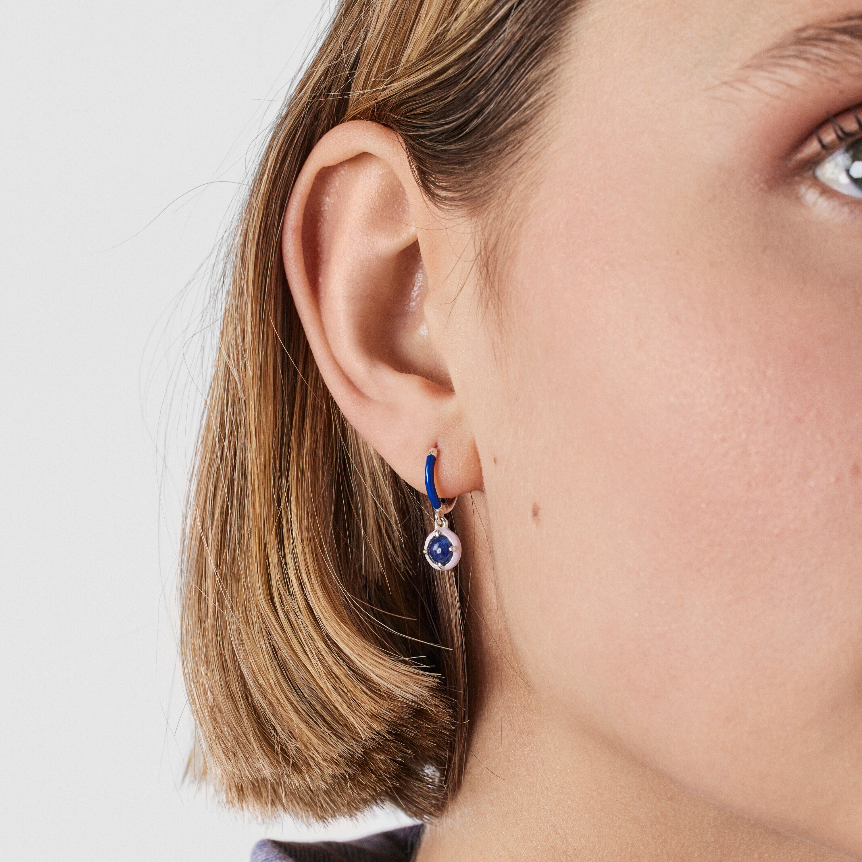 Silver TOUS Vibrant Colors Hoop earring with sodalite and enamel