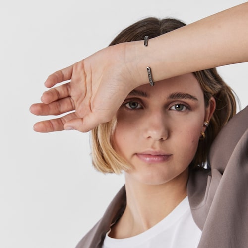 Pulseira dark silver com silhuetas TOUS Bear Row