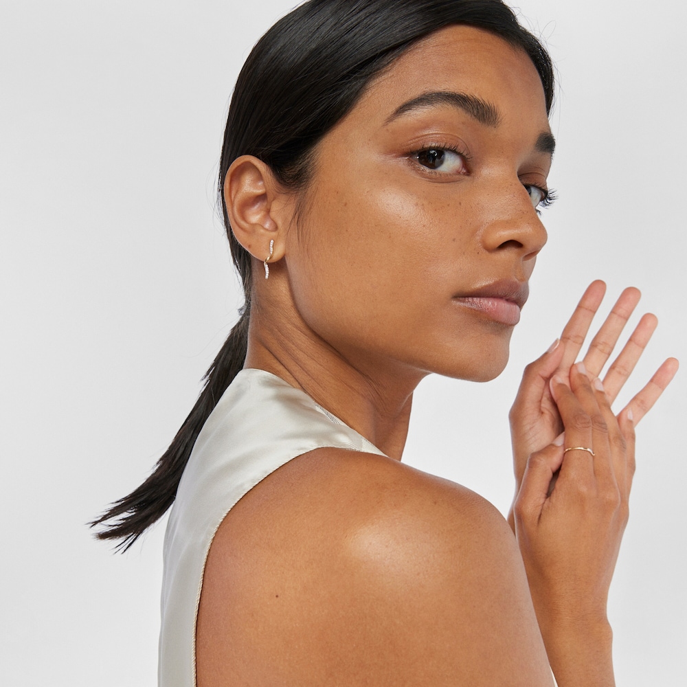 Pendientes espiral de oro y diamantes TOUS Beach