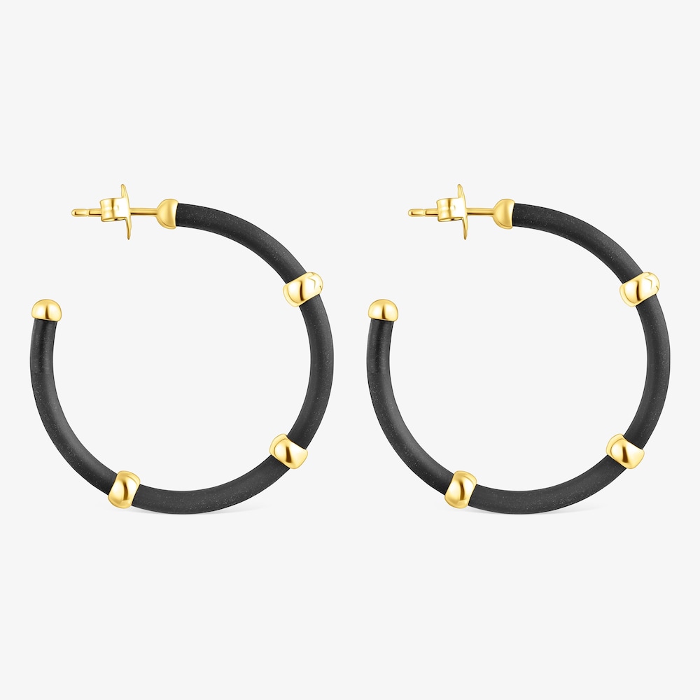 Brincos aro Beach Caucho na cor preta e prata vermeil