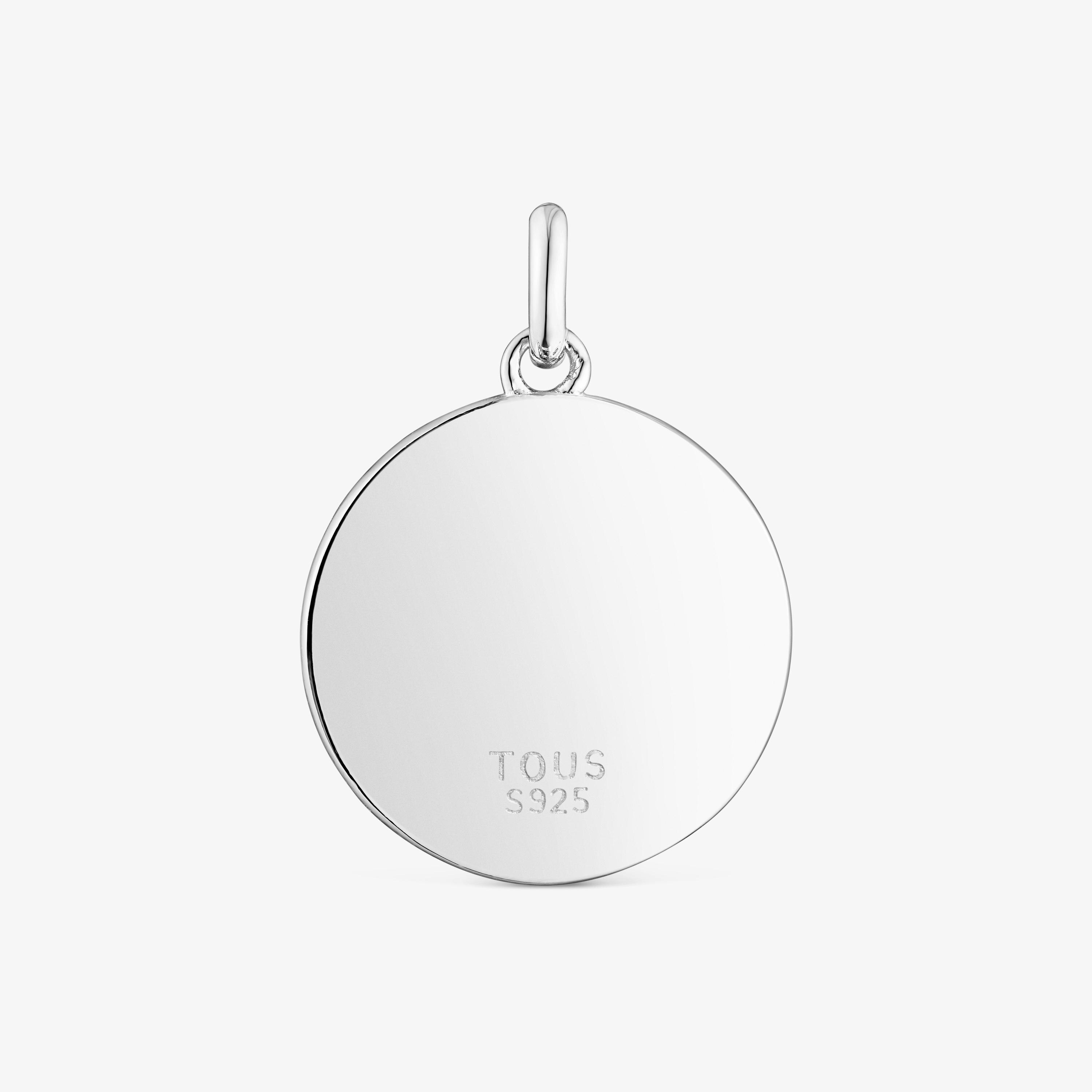 Silver crochet bear Medallion Efecttous