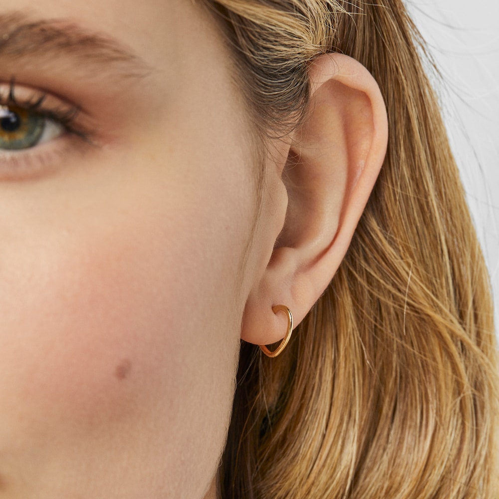 18K Solid Gold TOUS Basics 1/2 Earring with heart motif