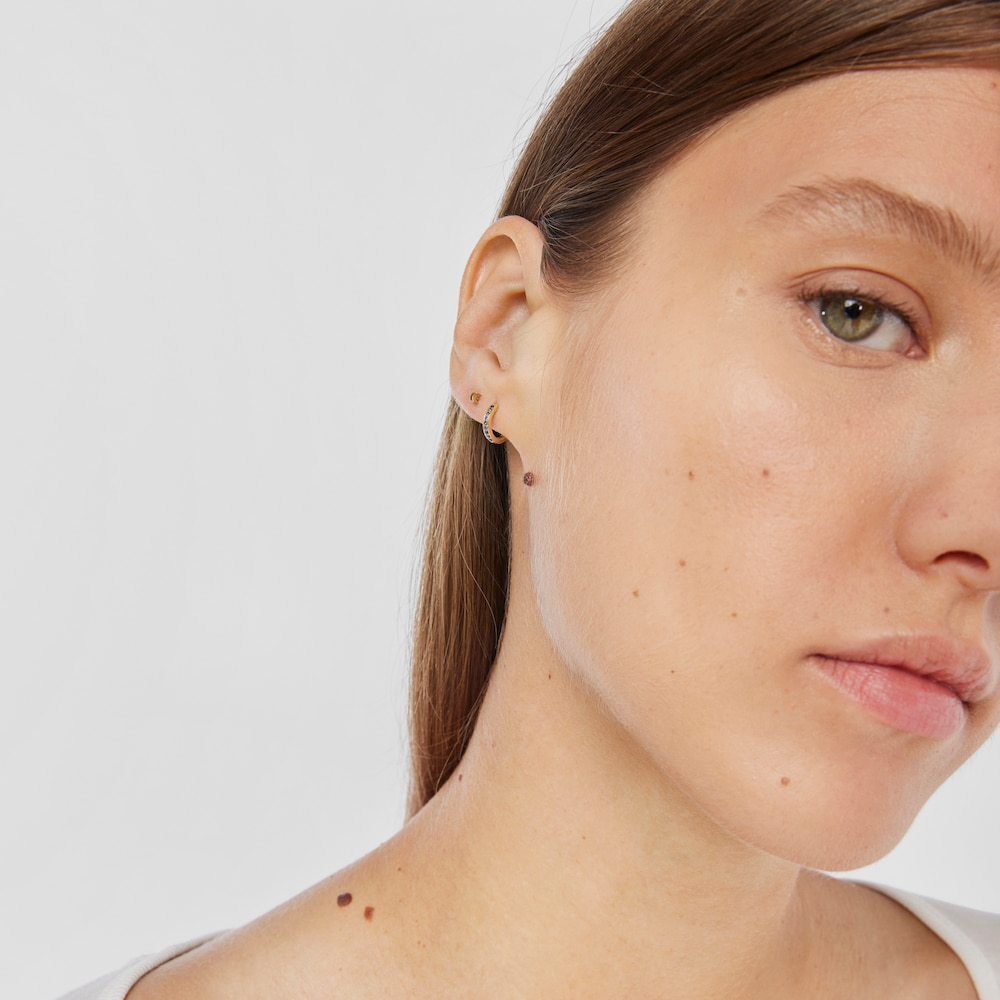 Piercing de oreja de oro con luna TOUS Piercing image number 3