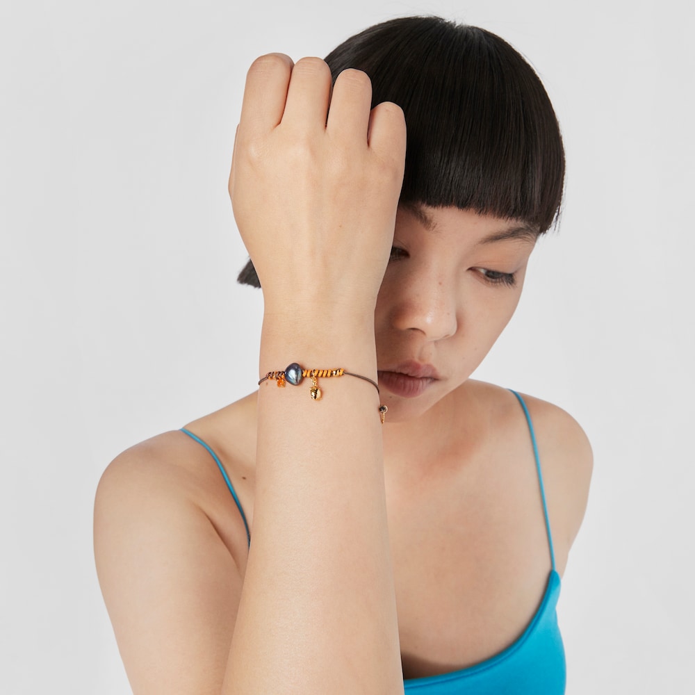 Pulseira Virtual&nbsp;Garden em nylon com carnelian e p&eacute;rola cultivada cinzenta