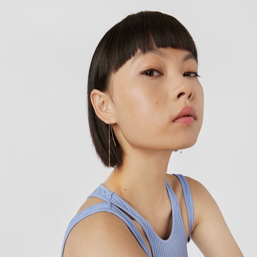 Aretes largos de oro y gemas Virtual Garden