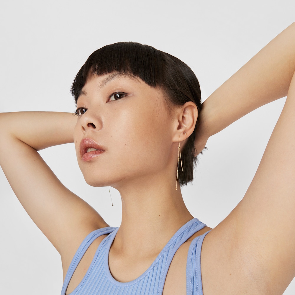 Aretes largos de oro y gemas Virtual Garden