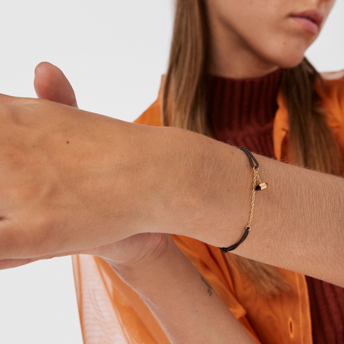 Nylon and gold Lure Bracelet with carnelian and onyx