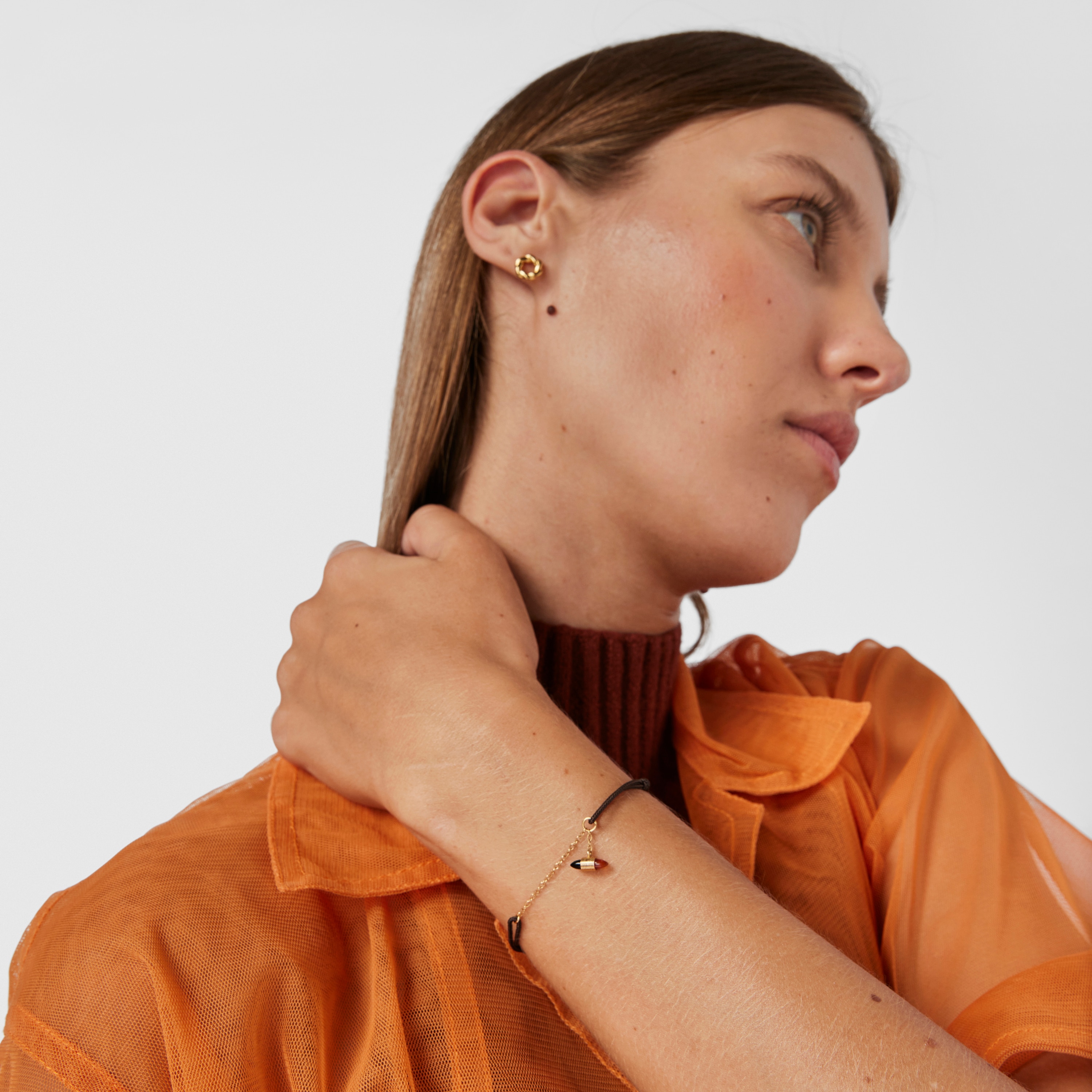 Nylon and 18K solid gold Lure Bracelet with carnelian and onyx