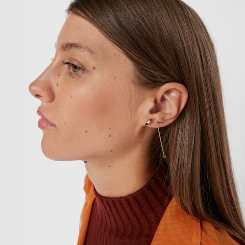 Gold Lure 1-2 Earring with carnelian and onyx