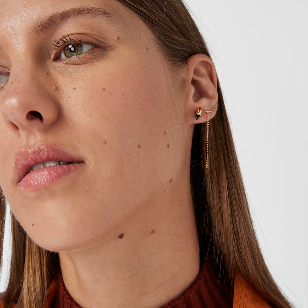 1/2 Pendiente de oro, cornalina y &oacute;nix Lure