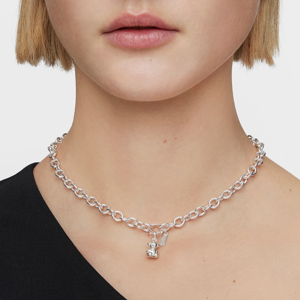 Small silver Bold Bear pendant