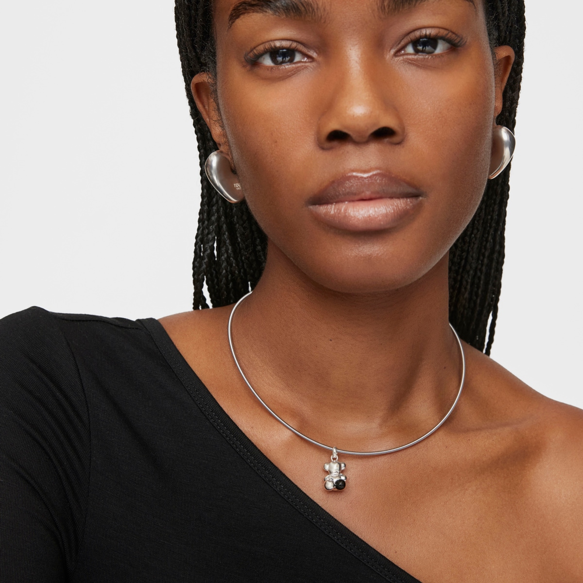 Silver Bold Bear pendant with onyx