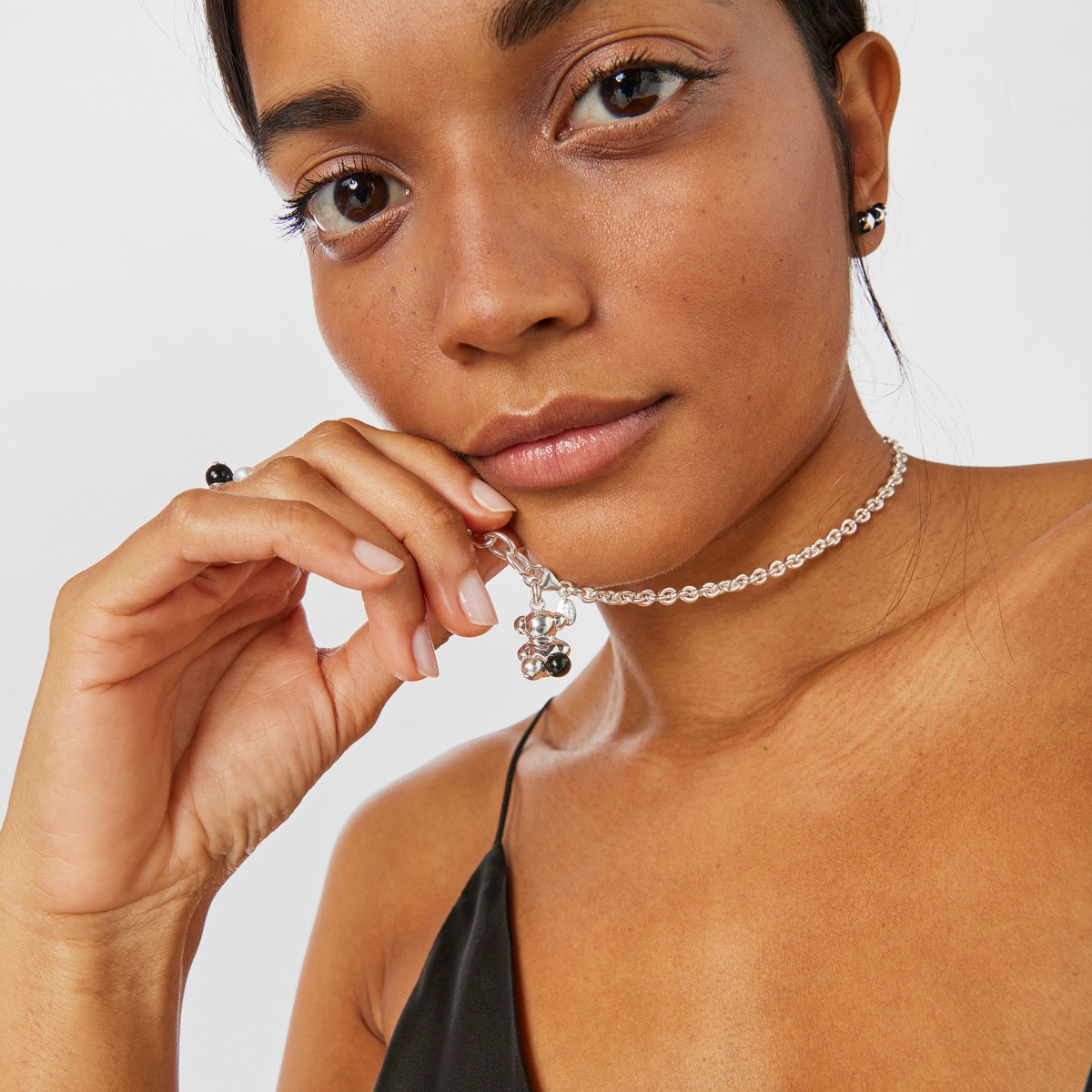 Silver Bold Bear pendant with onyx