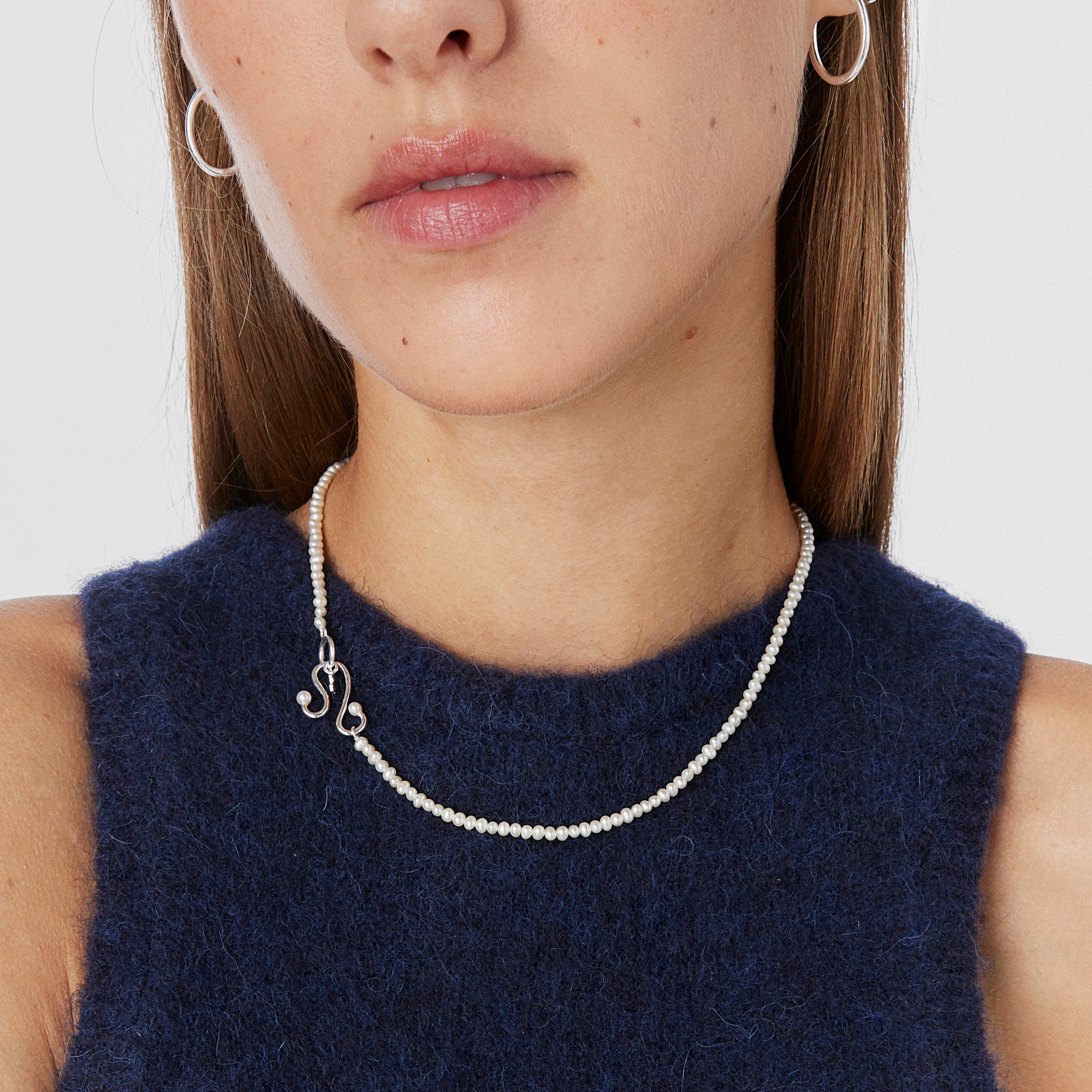 Cultured pearl Tsuri Necklace with silver motif