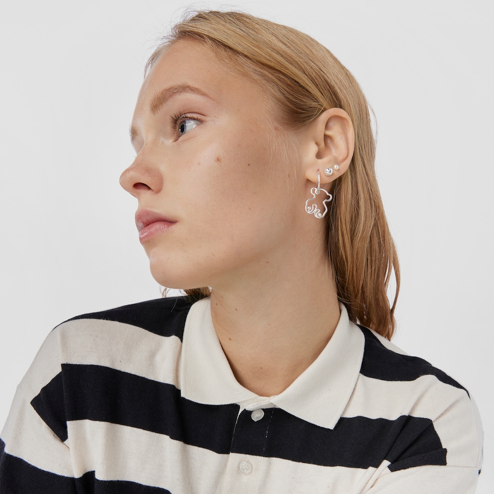 Silver Tsuri Bear hoop earrings with cultured pearls image number 3