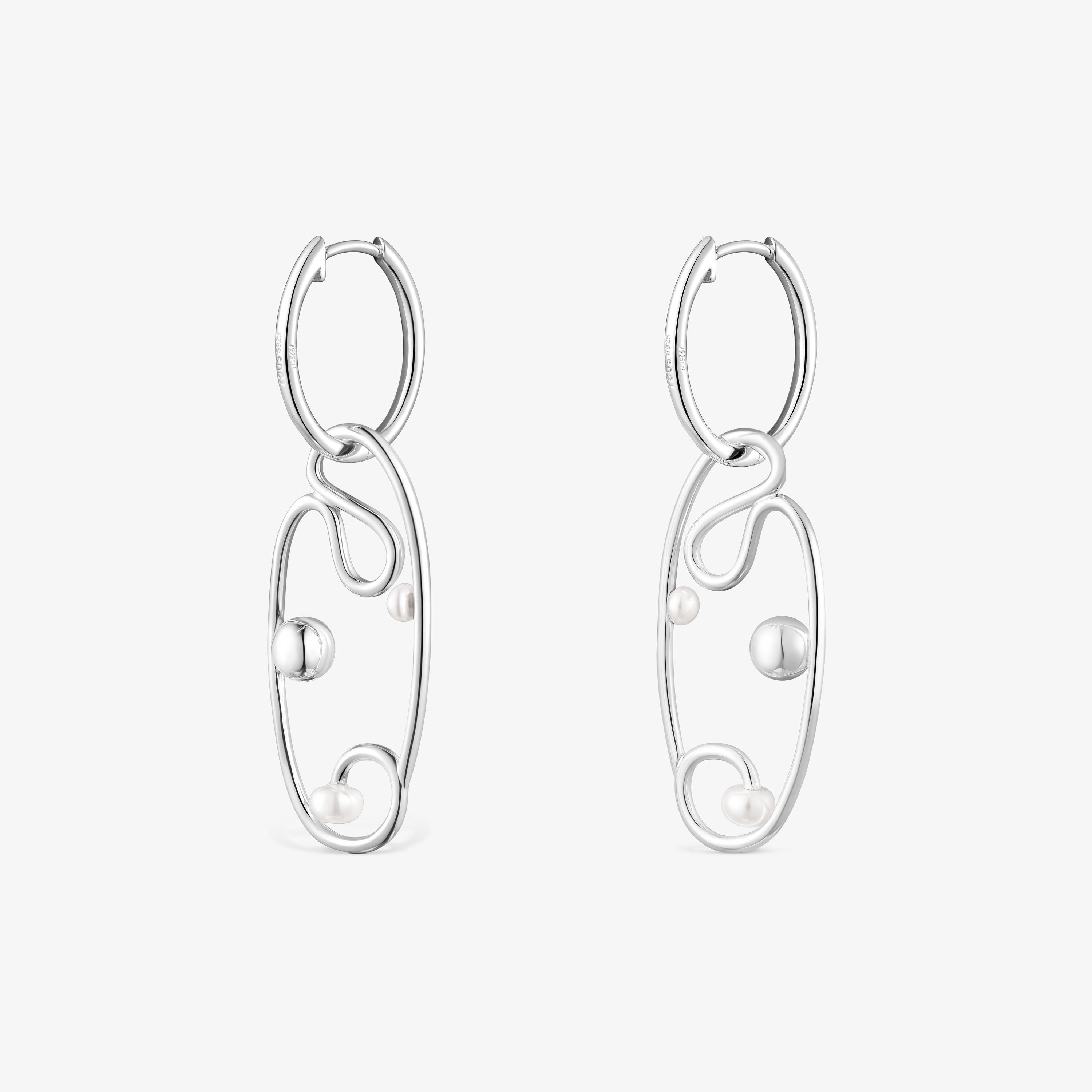 Silver Tsuri Hoop earrings with cultured pearls