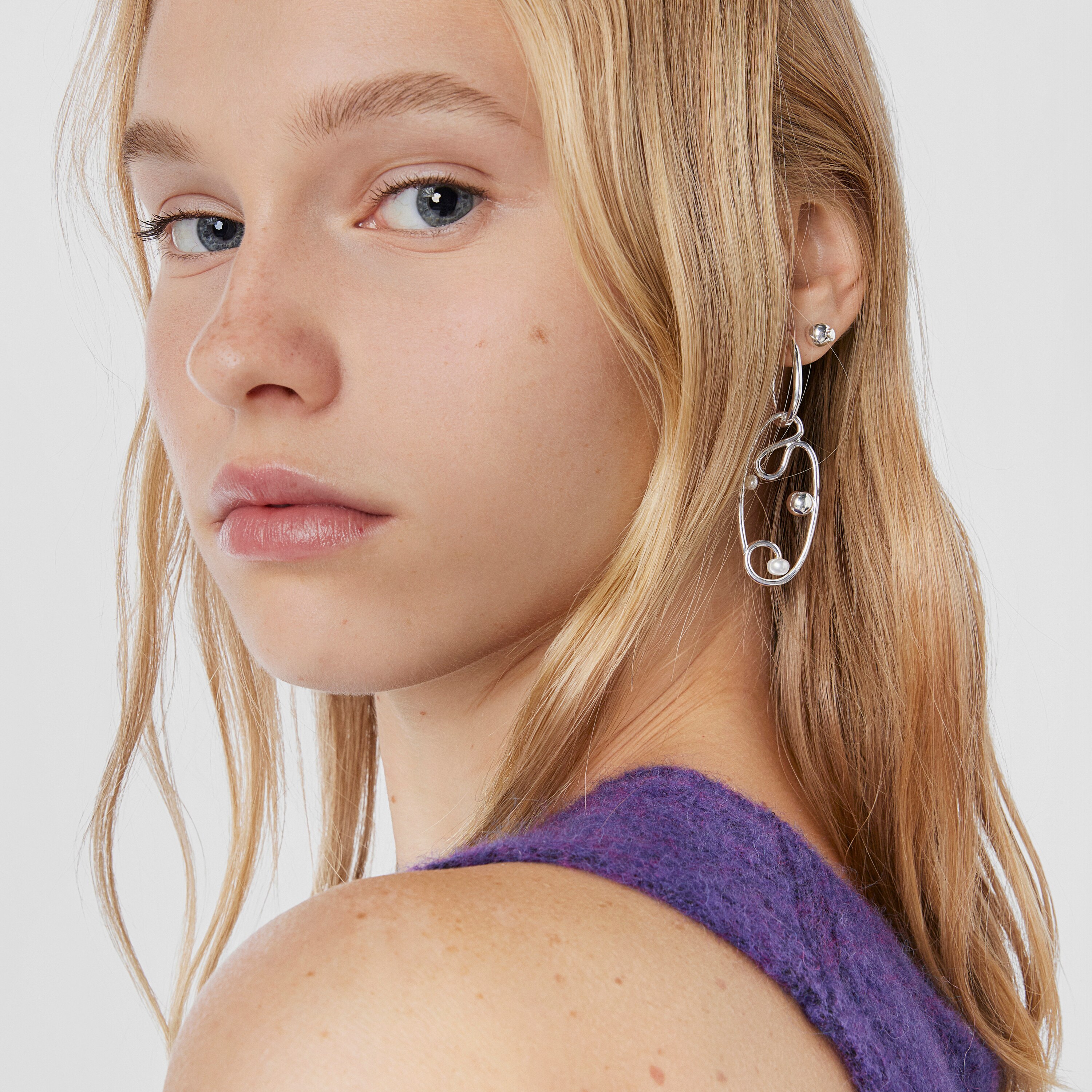 Silver Tsuri Hoop earrings with cultured pearls