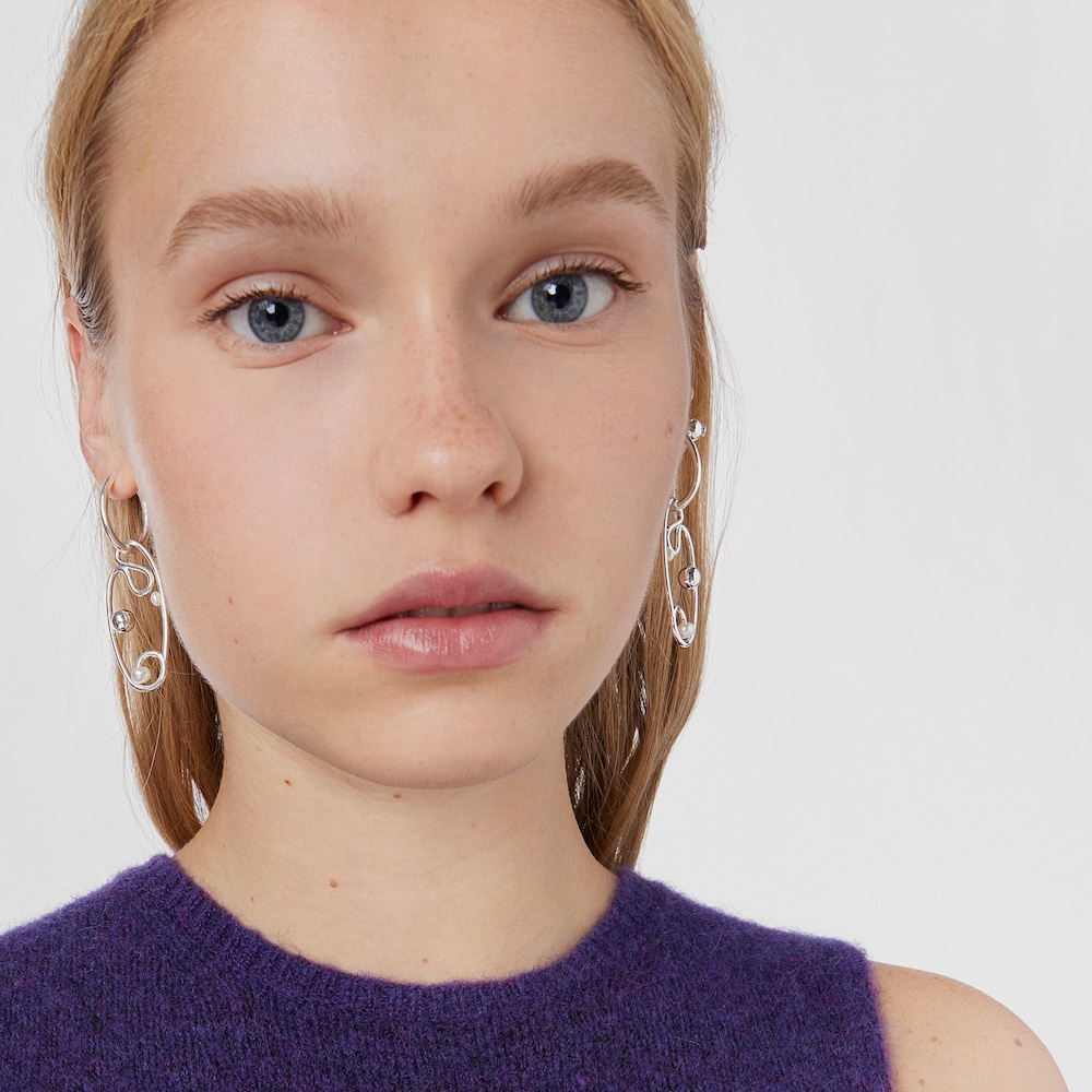 Silver Tsuri Hoop earrings with cultured pearls image number 7