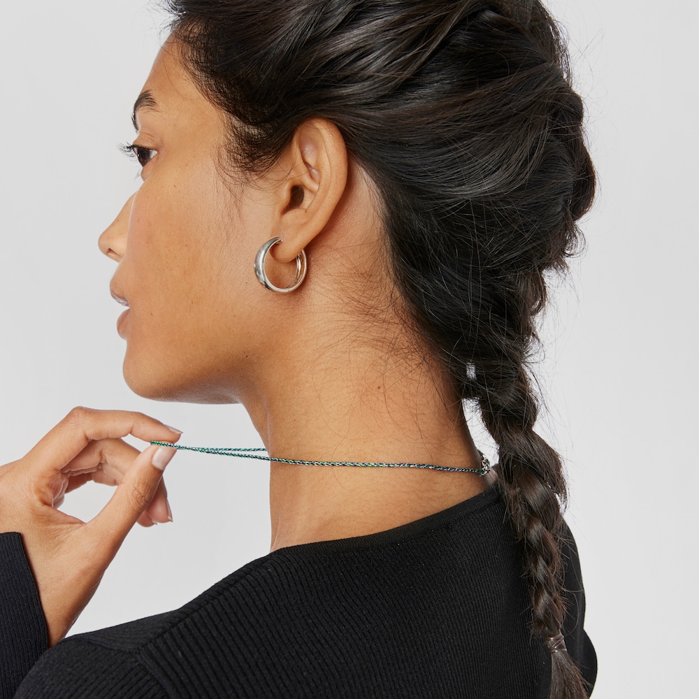 Green and blue braided thread Necklace with silver clasp Efecttous image number 4