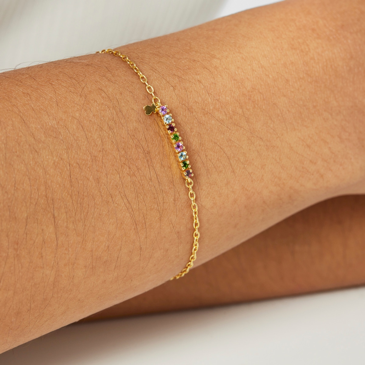 Pulsera con baño de oro 18 kt sobre plata y gemas TOUS Straight