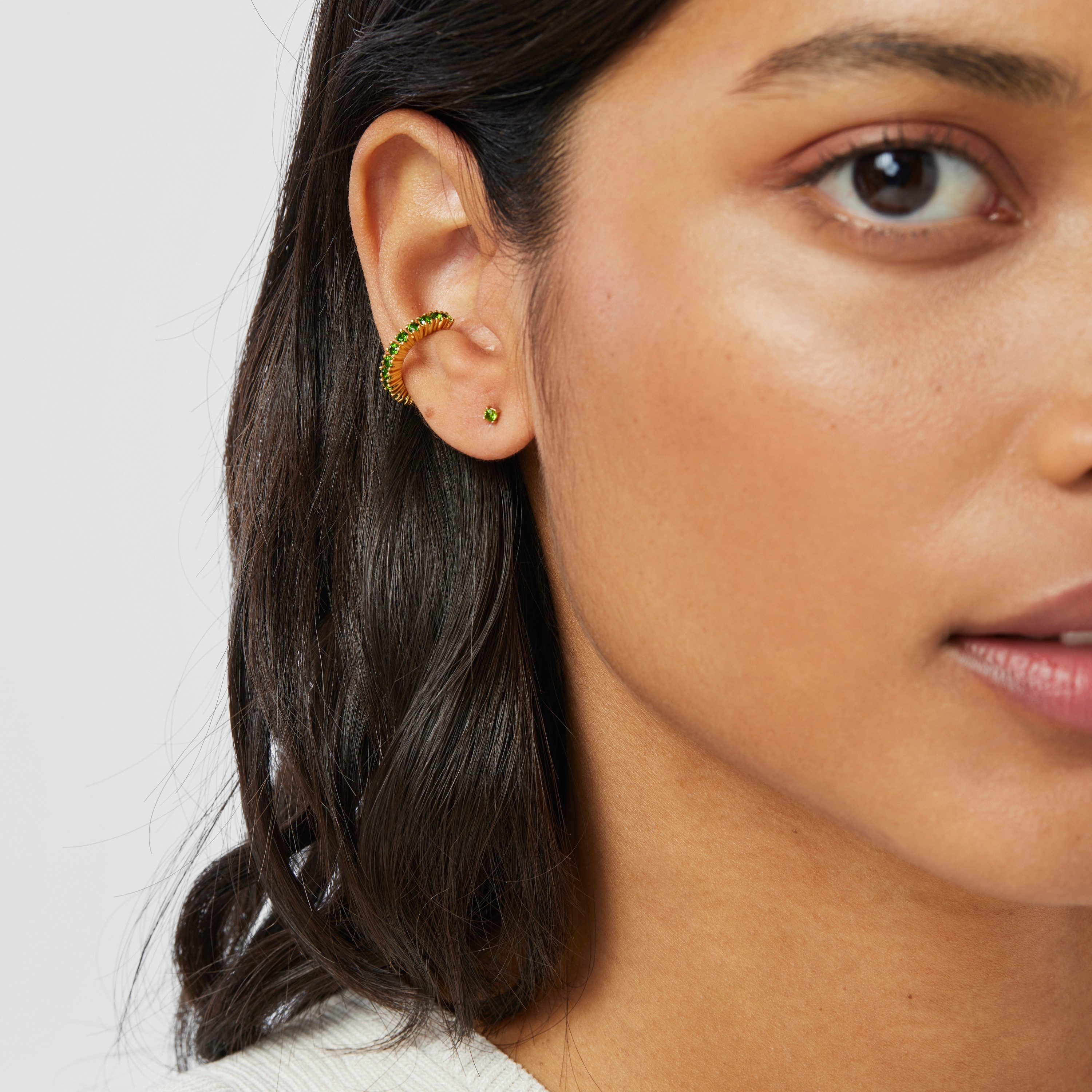 Silver vermeil TOUS Straight Earcuff with chrome diopside