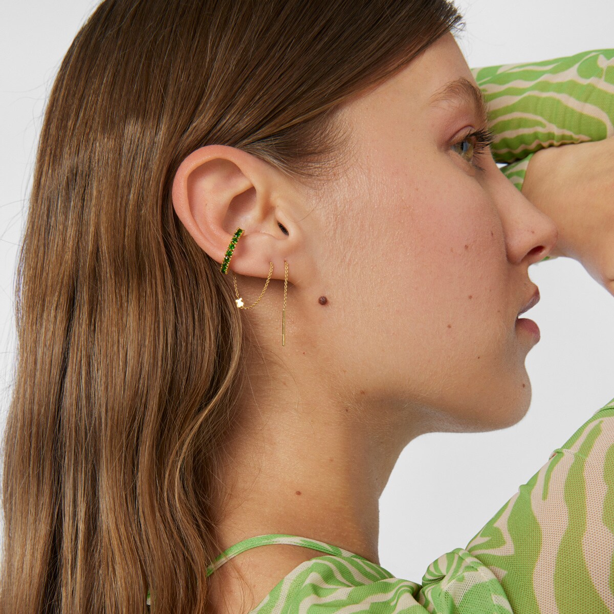 Pendientes earcuff con baño de oro 18 kt sobre plata y cromodiópsido TOUS Straight