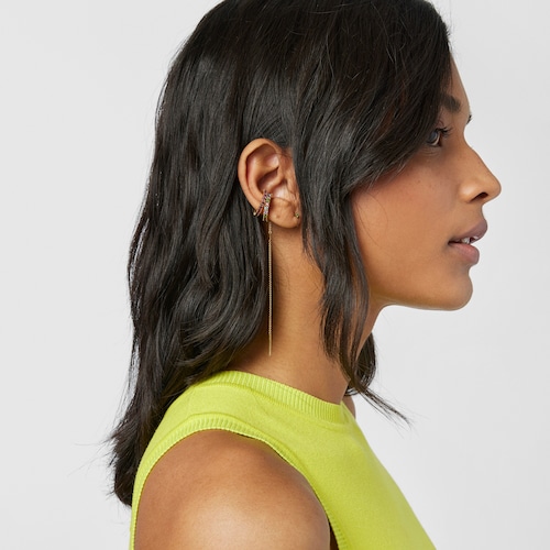 Earcuff con baño de oro 18 kt sobre plata y rodolitas TOUS Straight
